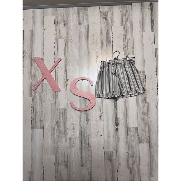 Stripped shorts size XS - Picture 1 of 8